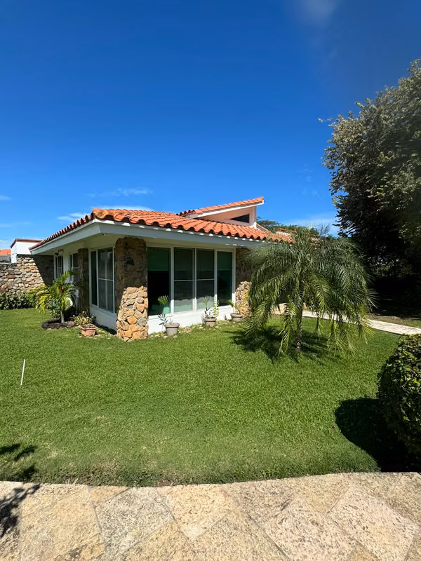 House sale in Punta boat Village