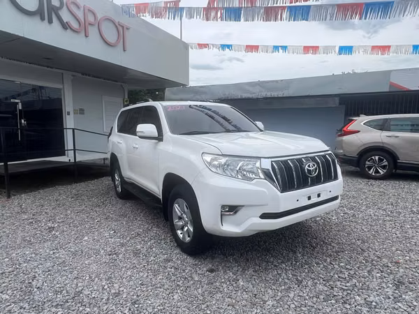 ¡TOYOTA LAND CRUISER PRADO AUTOMATICA 2022! (DISPONIBLE EN DAVID-CHIRIQUI)