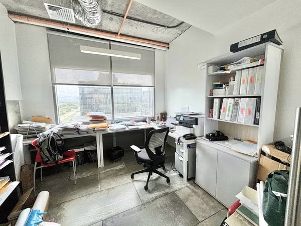 PRIME 507 - Office Space for Sale un Santa Maria Business District
