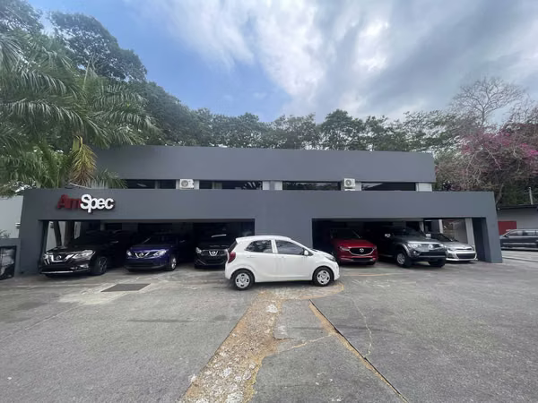 Building for sale located in LA BOCA Canal Area