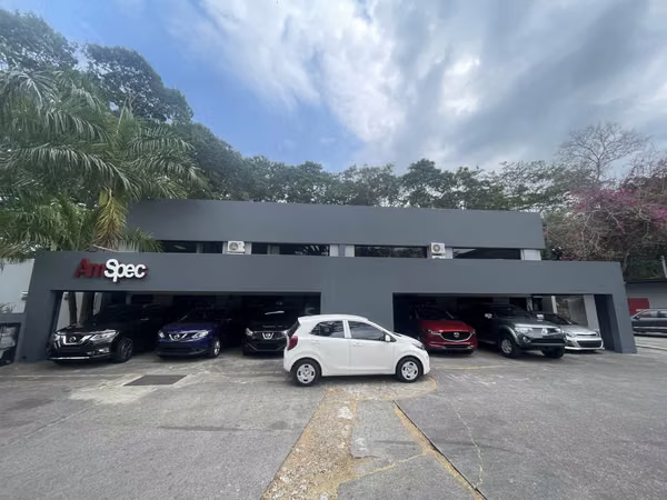 Building for sale located in LA BOCA Canal Area