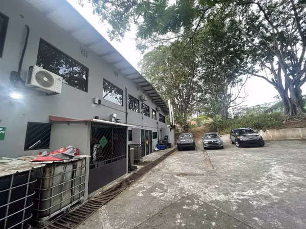 Building for sale located in LA BOCA Canal Area