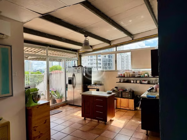 Sale of opportunity!!! Apartment for remodeling in El Cangrejo. 2 apartments in 1.