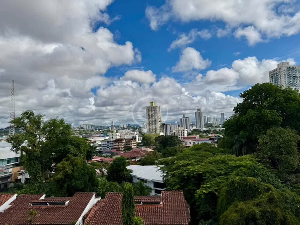 Sale of opportunity!!! Apartment for remodeling in El Cangrejo. 2 apartments in 1.
