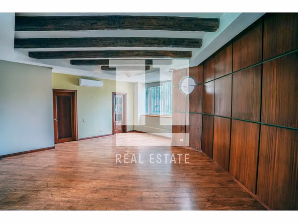 Se vende Casa estilo campestre en Altos del Golf