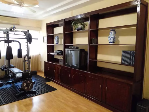 BIG HOUSE SALE, VERY ELEGANT, SEE AND OFFER