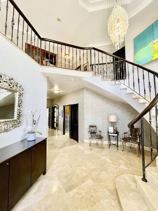 House sale in Costa del Este - Antigua