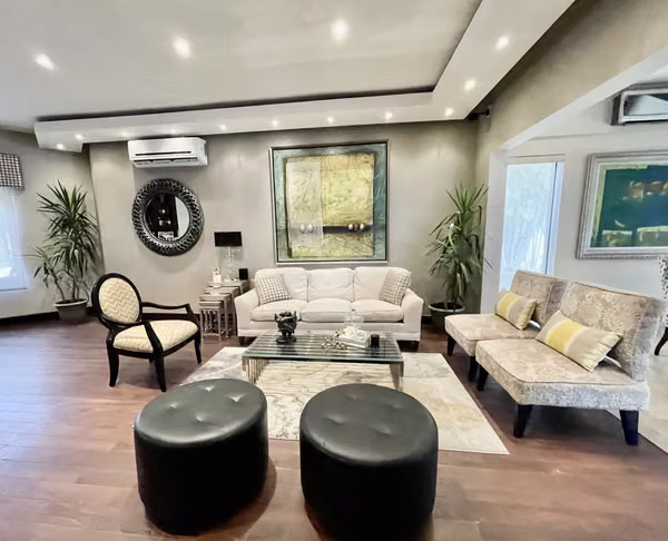 House sale in Costa del Este - Antigua
