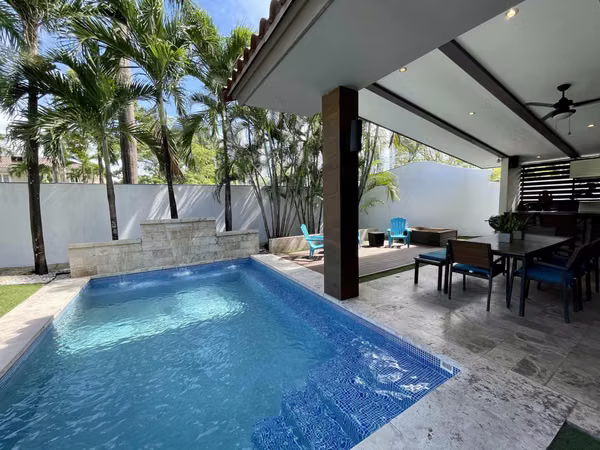 House sale in Costa del Este - Antigua