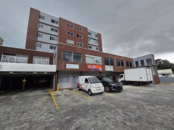 Banco vende local en Madison Towers, Limajo