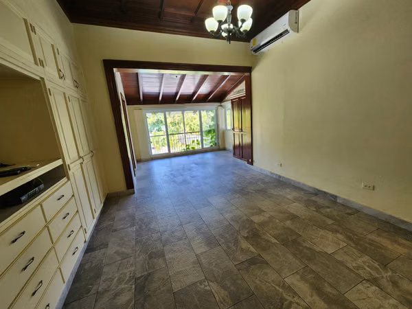 Casa Altos del Golf
