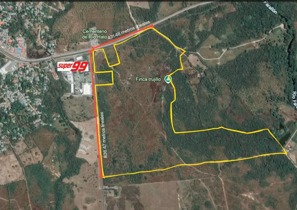 Venta de terreno comercial en la Via Interamericana (Playa Blanca)