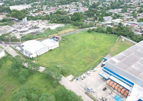 Land for rent in Las Mañanitas, 11,000m2