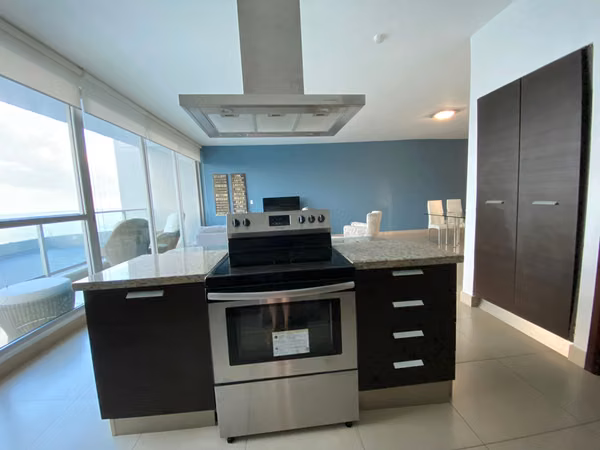IS SOLD APARTMENT IN PH OCEANAIRE, PACIFIC TIP.