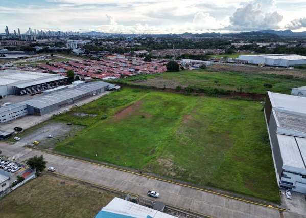 Land for rent in Tocumen, Tocumen Commercial Park, 10,000m2