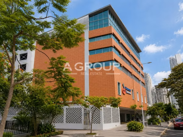Se Vende Exclusiva Propiedad - Marbella - Se Vende Edificio Completo