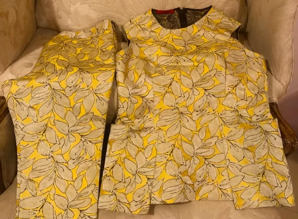 ROPA DE DISEÑADORES CAROLINA HERRERA CONJUNTO DE BLUSA Y PANTALÓN  SEDA