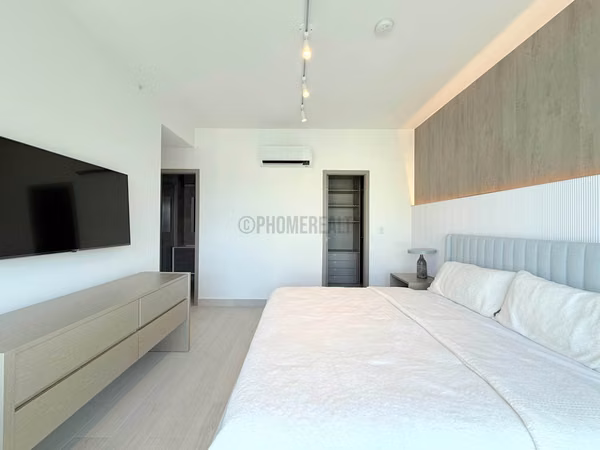 Spacious Apartment in Obarrio Available for Sale