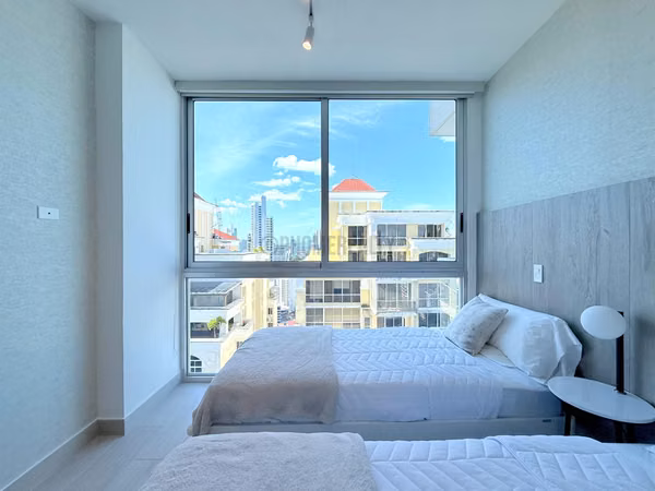Spacious Apartment in Obarrio Available for Sale