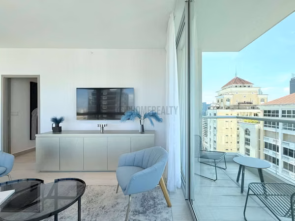 Spacious Apartment in Obarrio Available for Sale