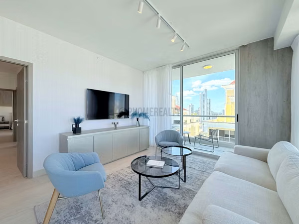 Spacious Apartment in Obarrio Available for Sale