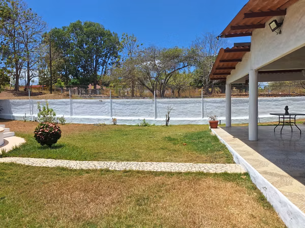 3-Bedroom Beach House with Pool and Jacuzzi in Costa Esmeralda