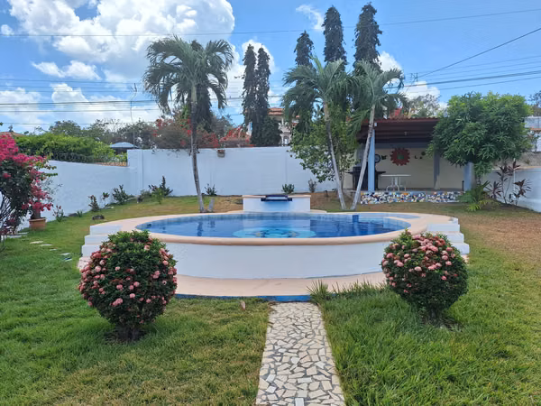 3-Bedroom Beach House with Pool and Jacuzzi in Costa Esmeralda