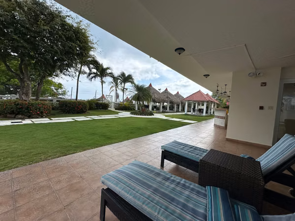 SALE BEACH APARTMENT PH MIRAMAR FARALLÓN