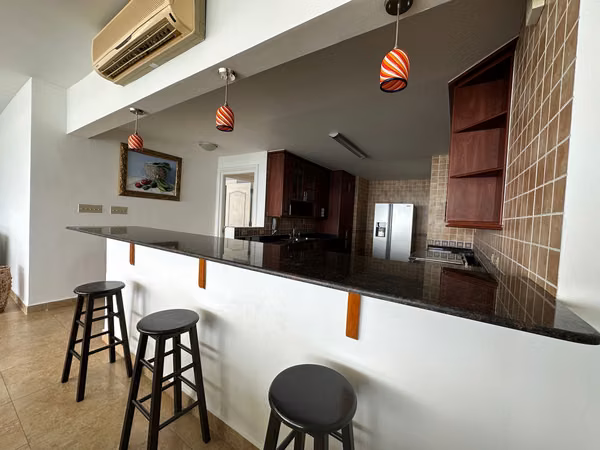 SALE BEACH APARTMENT PH MIRAMAR FARALLÓN