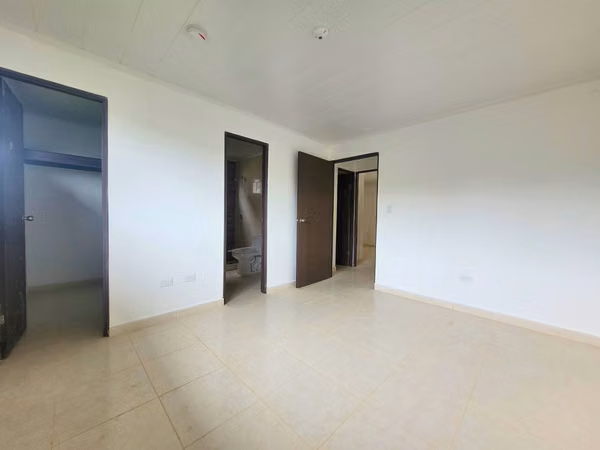 Venta de Casa Nueva en PH Paseo de Rey en Arraiján