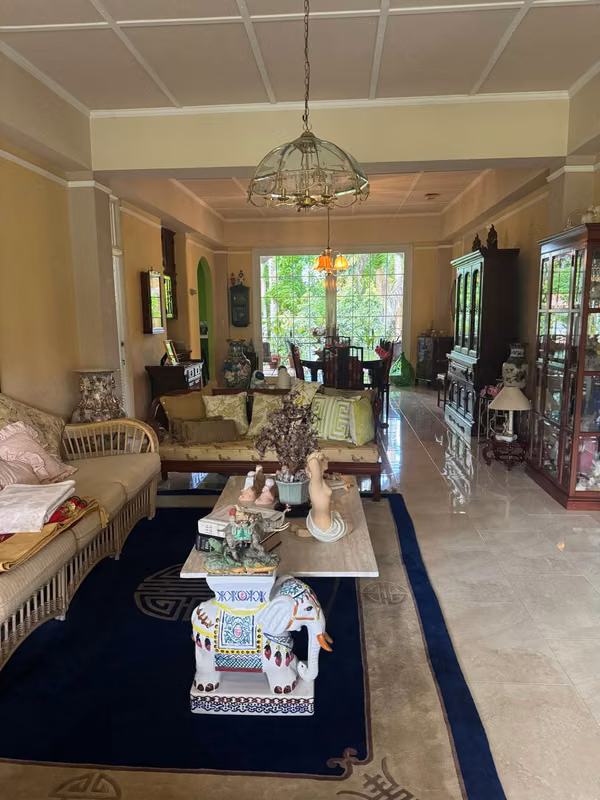 Spacious House for sale, Albrook