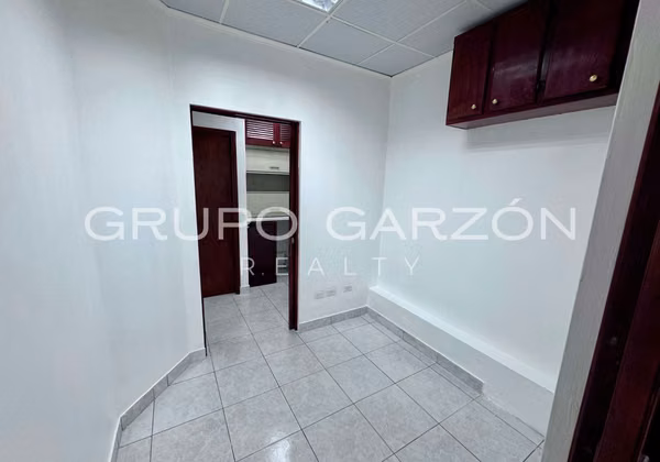 Medical Office for sale at San Fernando Hospital (Specialized Center)