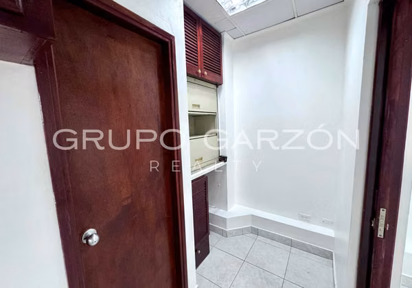 Medical Office for sale at San Fernando Hospital (Specialized Center)