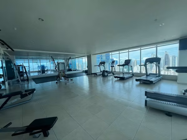 Grand Bay Tower, Avenida Balboa