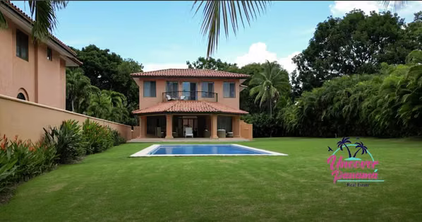 For sale luxury Beach Home in Buenaventura