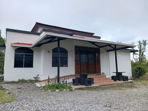 Venta Volcan Casa mas Local Comercial