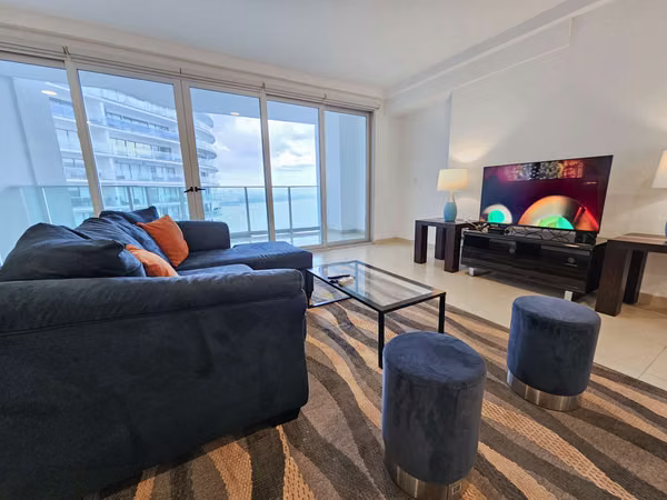 OASIS ON THE BAY - HIGH FLOOR OCEAN FRONT - 240 m2
