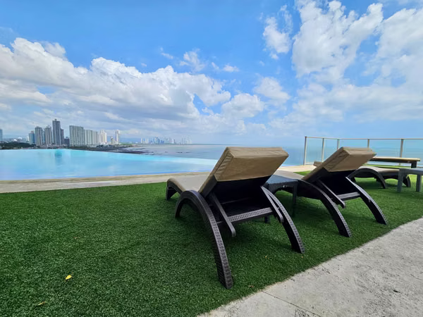 OASIS ON THE BAY - HIGH FLOOR OCEAN FRONT - 240 m2