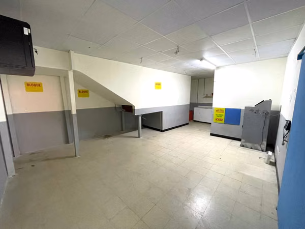 PLAZA 4 ALTOS COLÓN ALQUILO LOCAL DE 455 M2 A $4,450 EN PLANTA BAJA