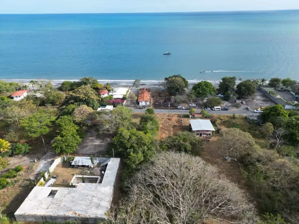 Terreno en Juan Hombron, Chiru