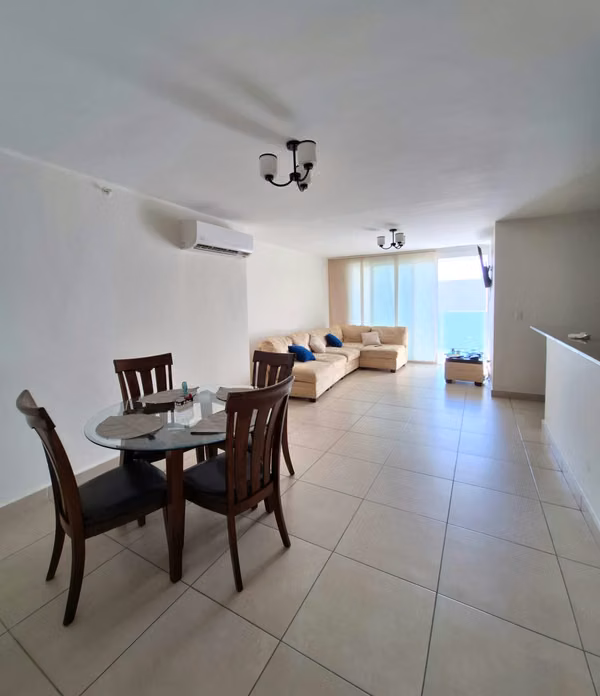 Se vende apartamento en el P.H. King's Park, Torre 200, Panamá