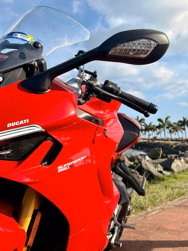 Ducati Supersport 950S
