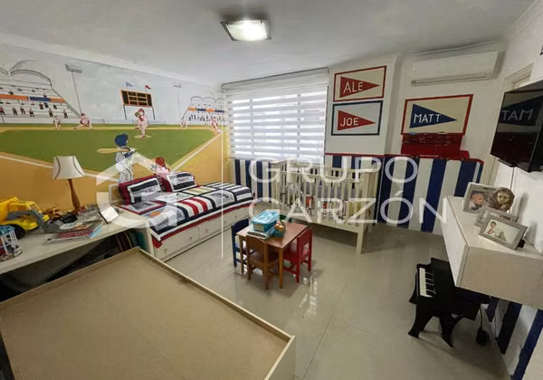 Furnished and remodeled apartment for sale in Balboa Avenue (PH Condesa del Mar)