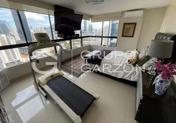 Furnished and remodeled apartment for sale in Balboa Avenue (PH Condesa del Mar)
