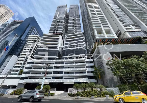 Furnished and remodeled apartment for sale in Balboa Avenue (PH Condesa del Mar)