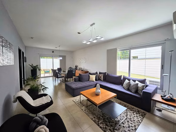 VENTA DE CASA EN DORADO VILLAGE EN CONDADO DEL REY