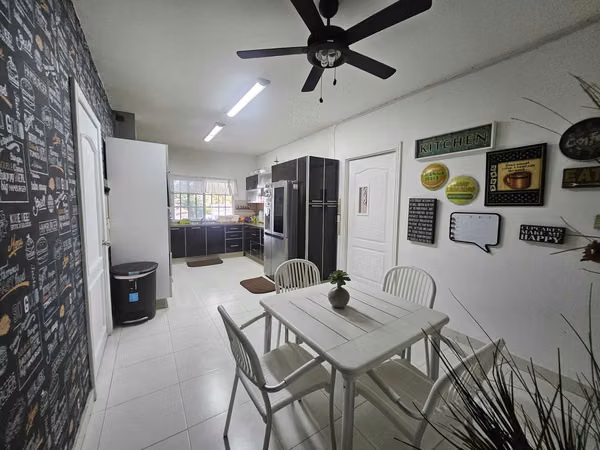 VENTA DE CASA UNIFAMILIAR EN FUENTE DEL FRESNO CONDADO DEL REY REMODELADA