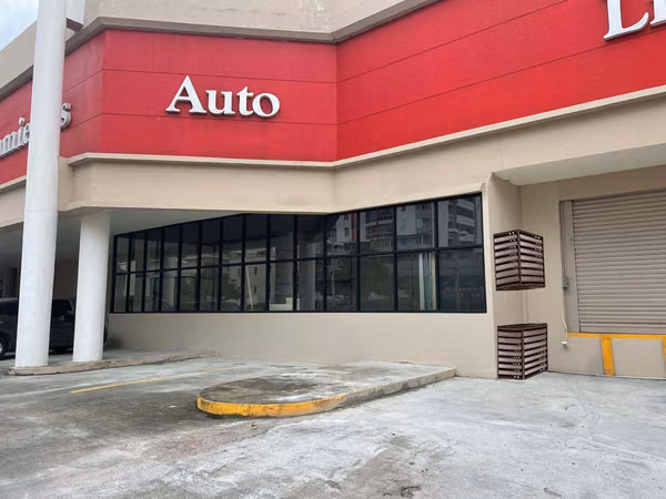 SE ALQUILA LOCAL COMERCIAL EN EL DORADO