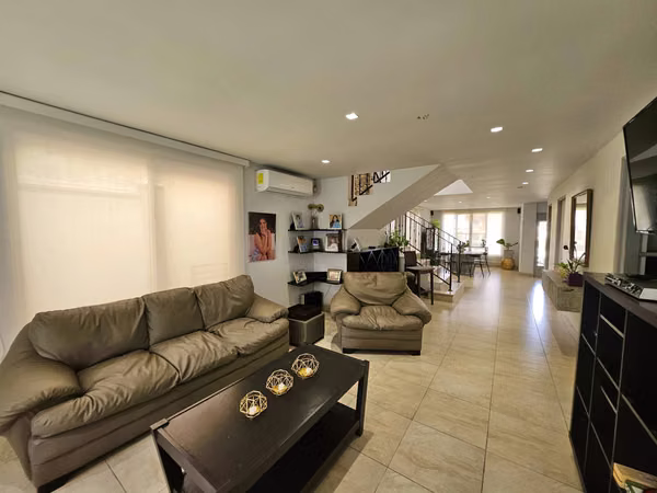 Se vende casa en Condado del Rey, Paseo Dorado