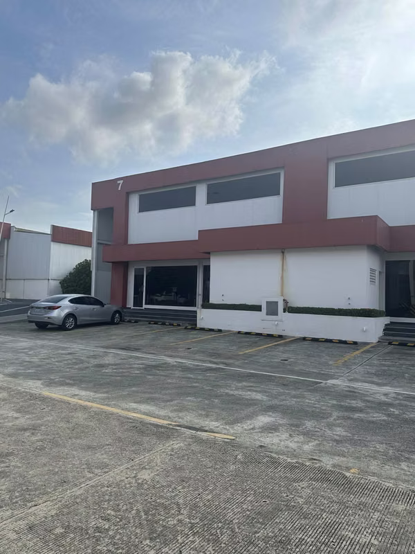 Industrial galleries connected - 124; Ideal Logistics or Investment - 124; Pacora Free Zone